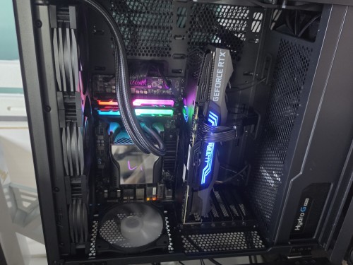 5800X3D RTX 3070TI 게이밍PC 팝니다!
