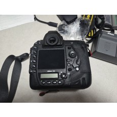 니콘 d5 및 24-70N, 70-200VR2 일괄 판매합니다.